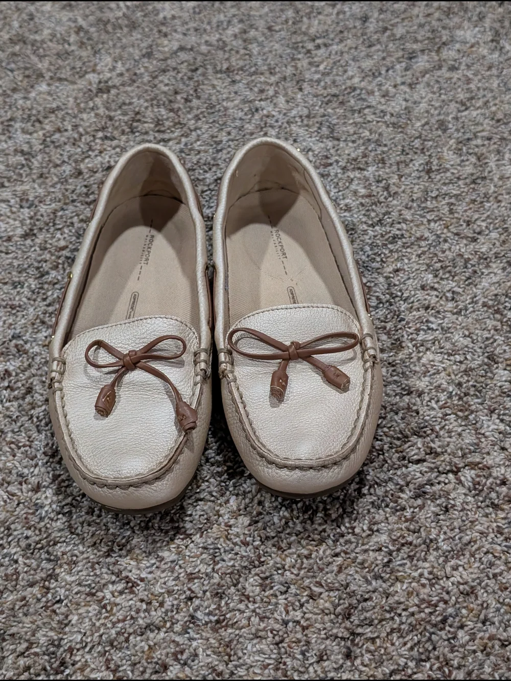 Rockport Cream Leather Loafers with Taupe Bow Detail
